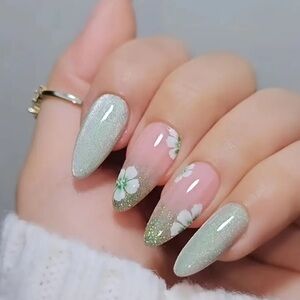 Women’s Light Colored Floral Spring Summer Press On Nails